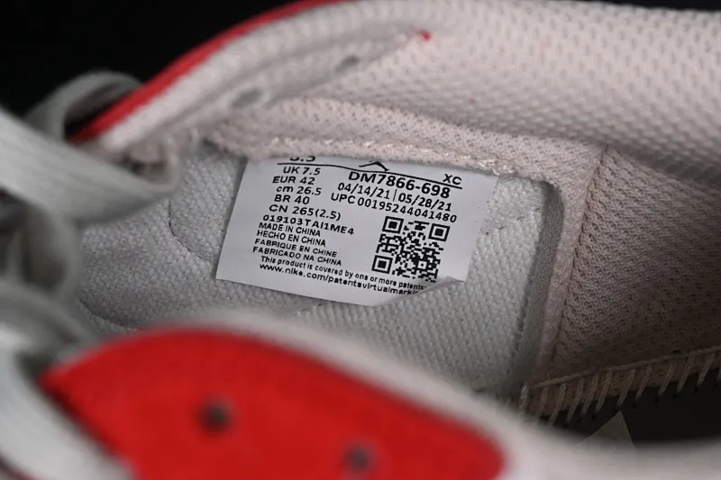 All Categories Air Jordan Jordan Series Basketball Shoes Air Jordan 1 Low Travis Scott x Air Jordan 1 Low OG AJ1 Joe 1 Reversed Overhook Joint Style Casual Sports Basketball Shoes DM7866-698